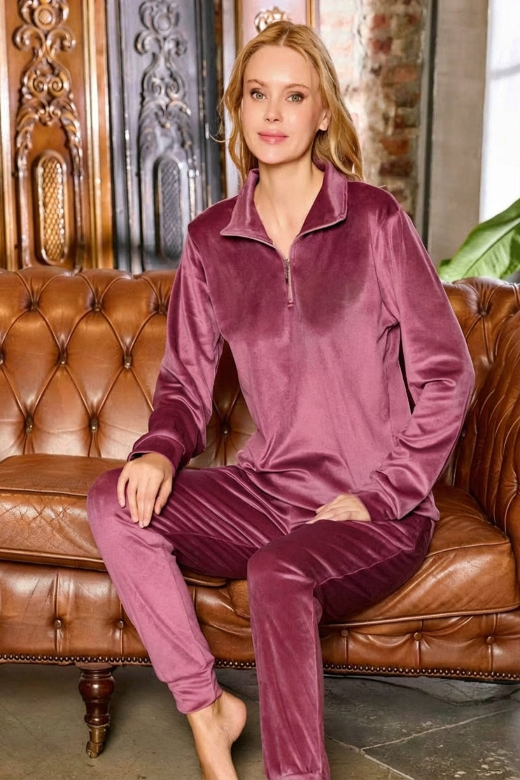 Pembe Fermuarlı Kadife Pijama